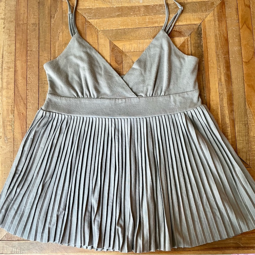 GUC cute Zara pleated top